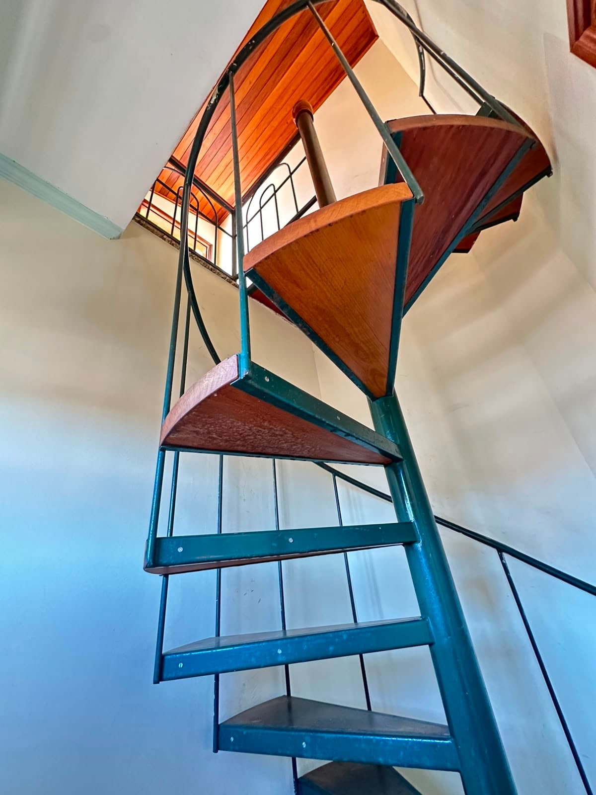 Escada em caracol da Pousada Cabana