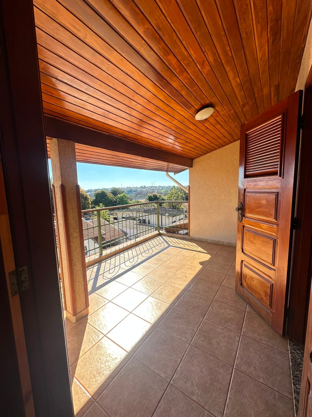Varanda da Pousada Cabana com vista para Avaré